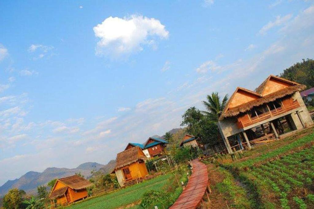 Herntai Resort Ban Mae La Noi Eksteriør bilde