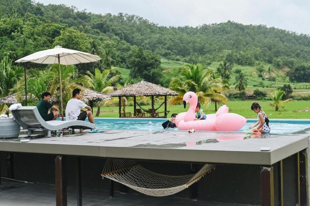 Herntai Resort Ban Mae La Noi Eksteriør bilde